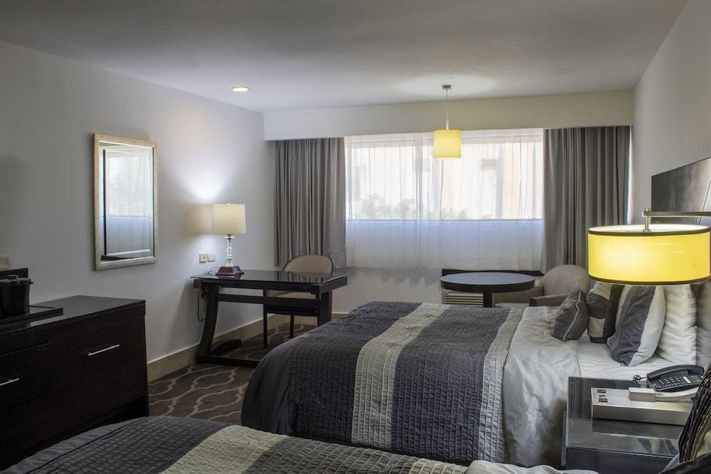 Wyndham Garden Los Mochis Plaza Inn Exterior foto